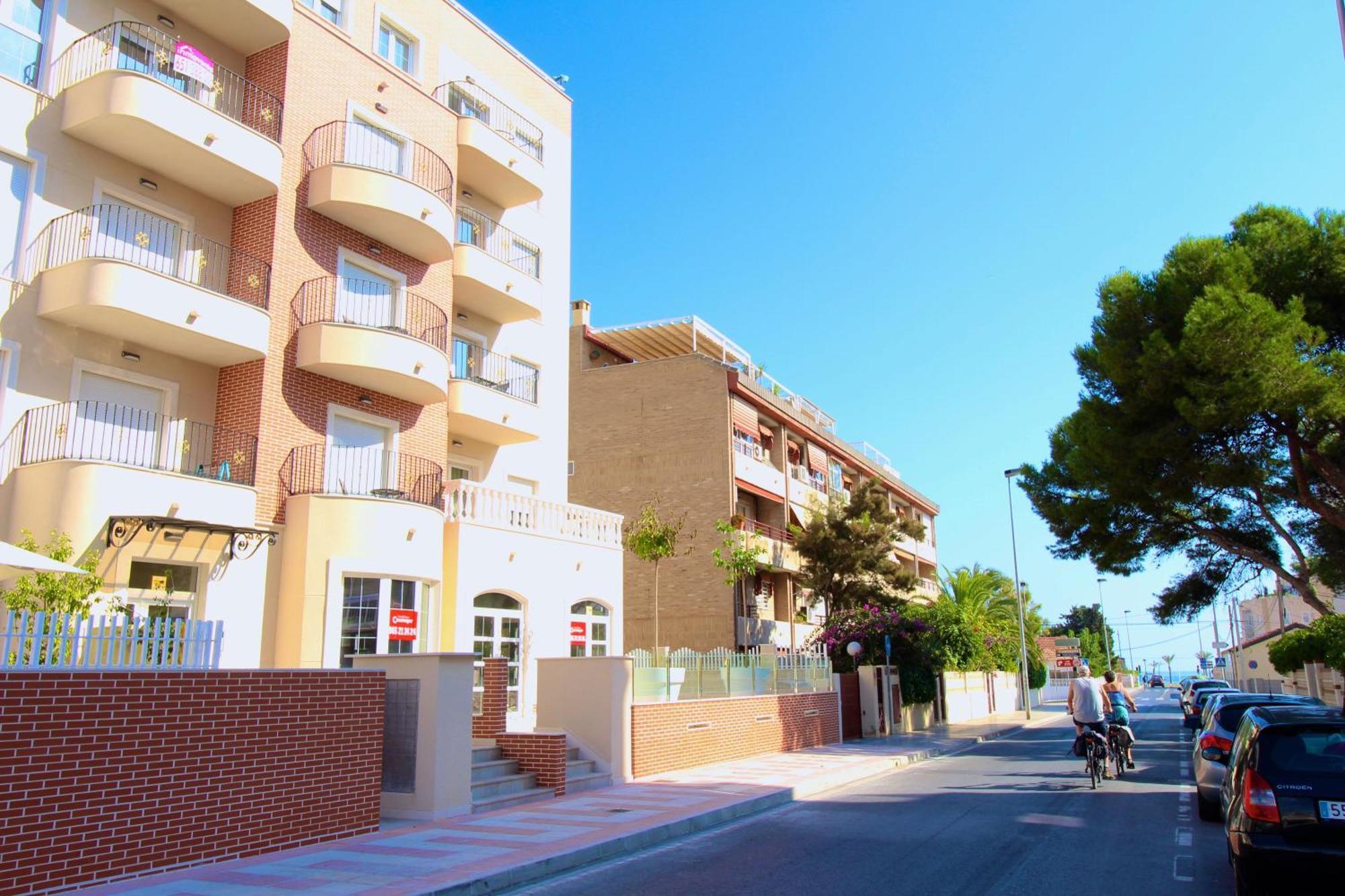 Apartamentos Sol Y Luz El Campello Buitenkant foto